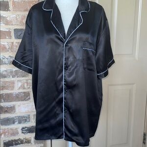 Black Silk Button-Up Pajama Top White Piping Short Sleeve Sophisticated Sz L